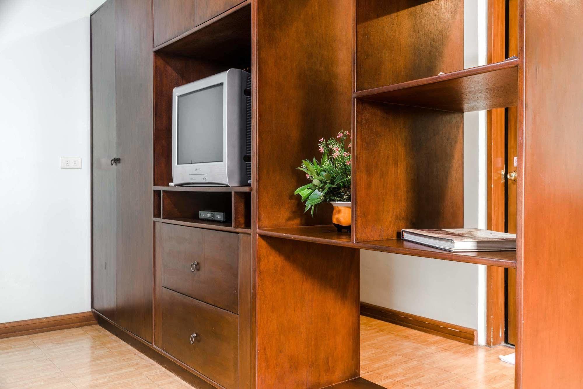 מנדאוה סיטי Oftana Suites מראה חיצוני תמונה