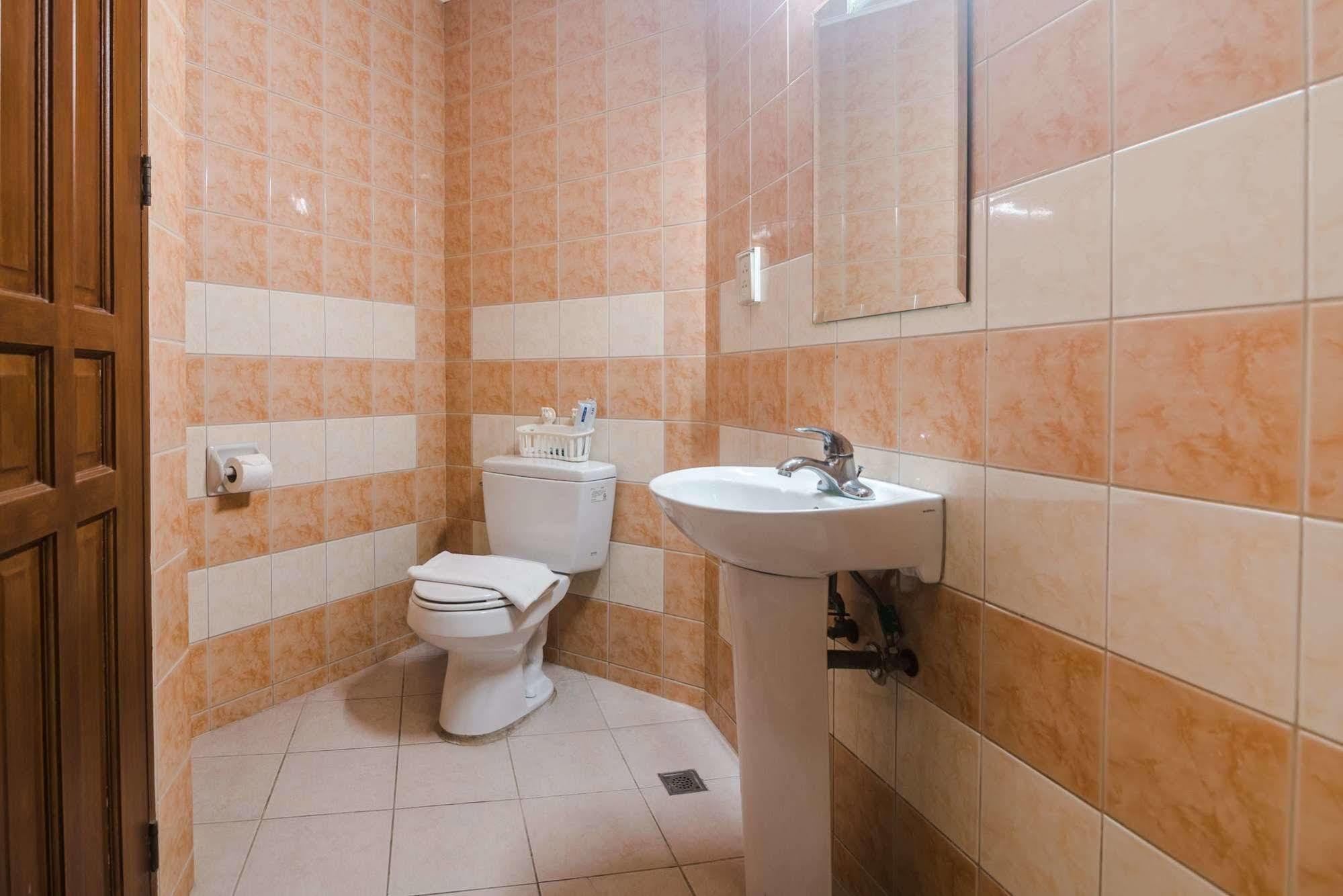 מנדאוה סיטי Oftana Suites מראה חיצוני תמונה